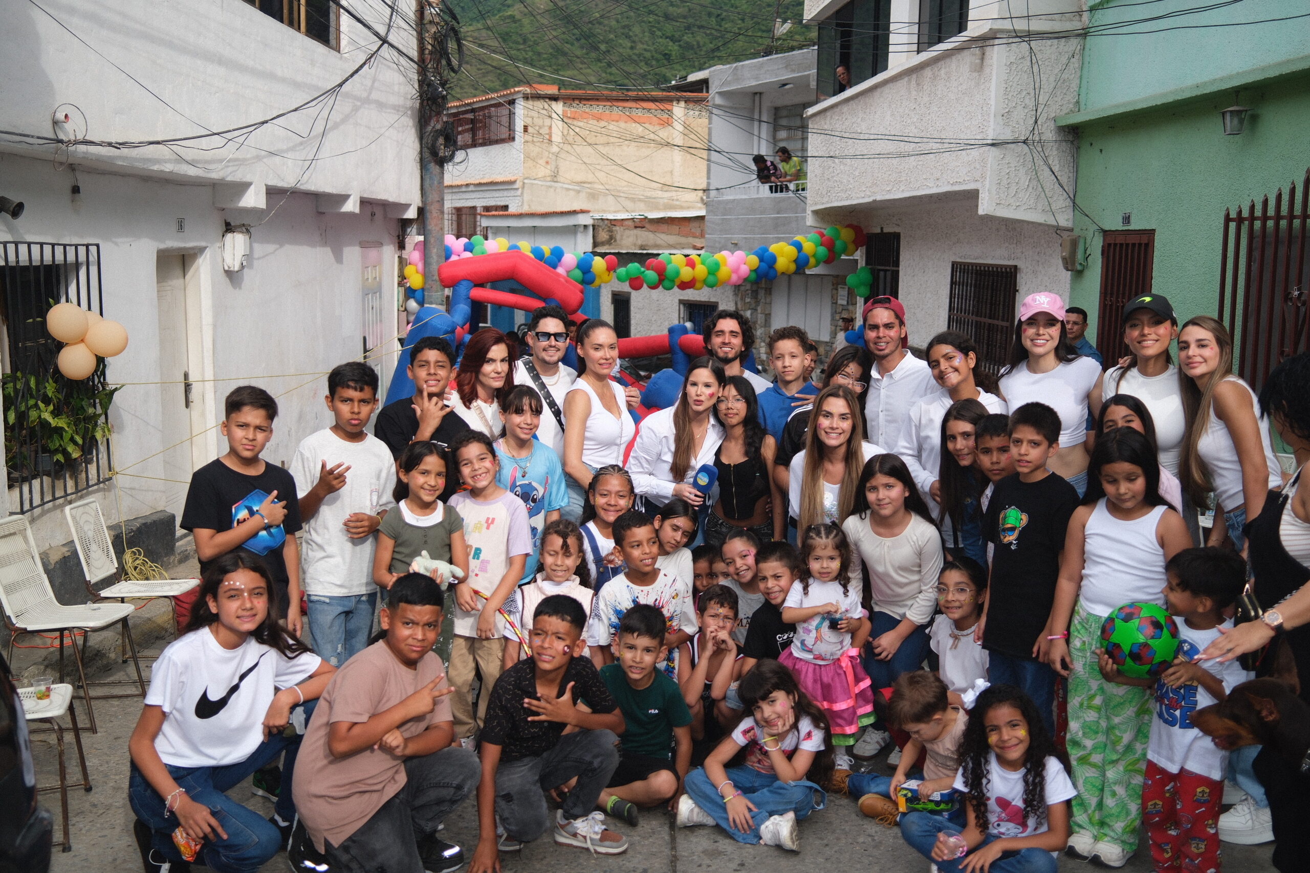 Eva's Magazine realizó excelente actividad por el día del niño en la parroquia Antímano 1 IMG 3536 scaled