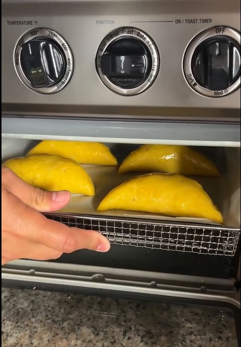 FOTO ¿Desayuno especial en el mes del amor y la amistad junto a La Montserratina ¡Fuego