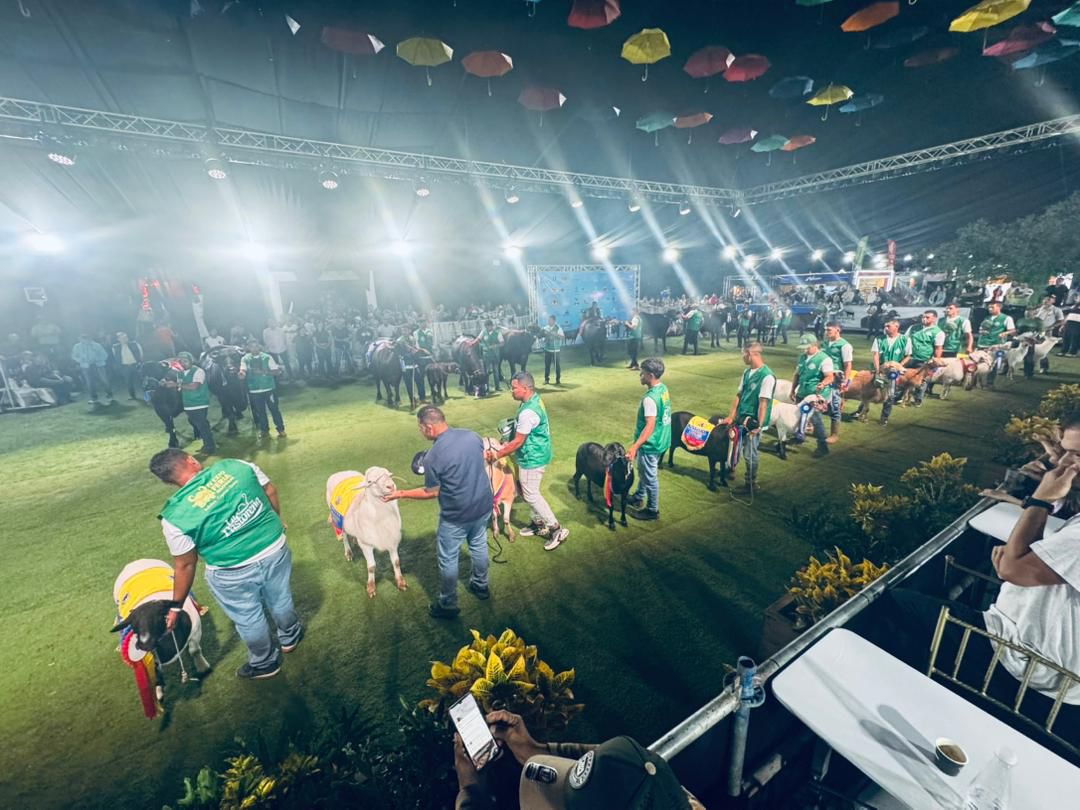 ExpoFeria Nacional 2026 cerró con el compromiso de volver en abril de 2027 1 IMG 20260519 WA0008