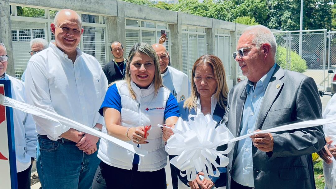 FundaFarmacia inauguró su sede número 14 en el Hospital Universitario de la UCV 1 FundaFarmacia inauguro su sede numero 14 en el Hospital Universitario de la UCV